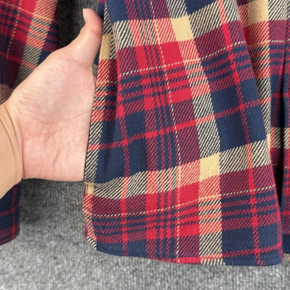 Orvis Thick Flannel Button-Up Shirt Shacket Men's M Red Navy Plaid Long Sleeve